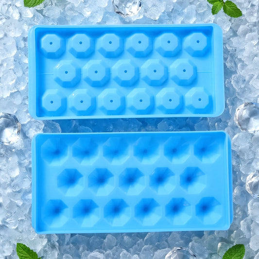 Plastic ice cube tray for freezer use