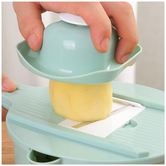 Manual vegetable chopper and slicer tool for kitchen use