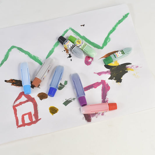 Mixing palette included in the watercolour kit for kids