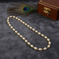 Delicate imitation pearl necklace with gold detailing